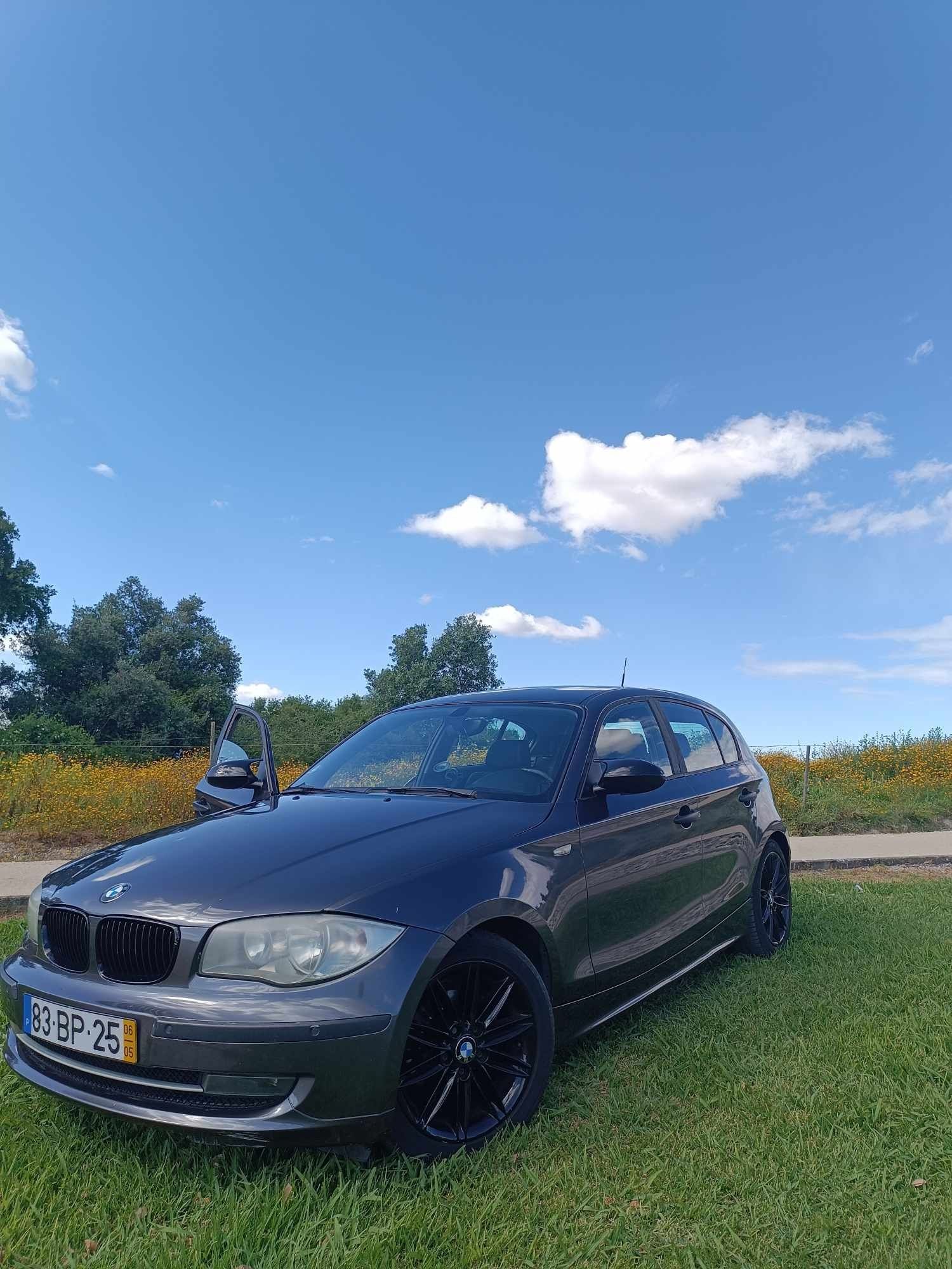 Bmw avenda na zona de Santarém