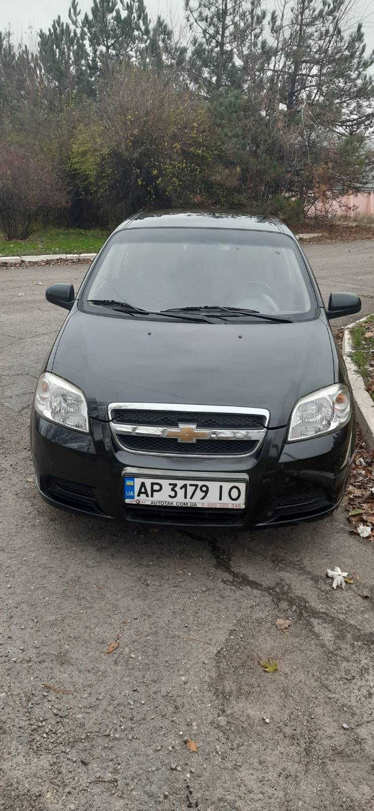 автомобиль шевроле