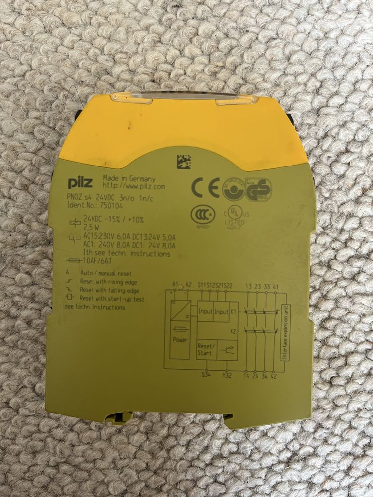 Przekaźnik bezpieczeństwa PILZ PNOZ s4 /24vdc 3xNO 1xNC