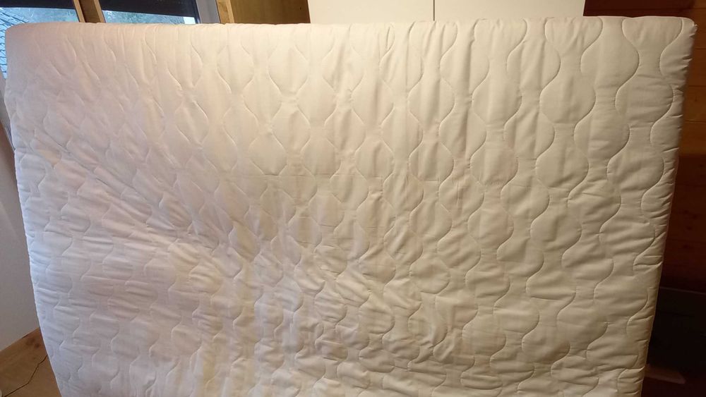 Sprzedam materac 160 x 200