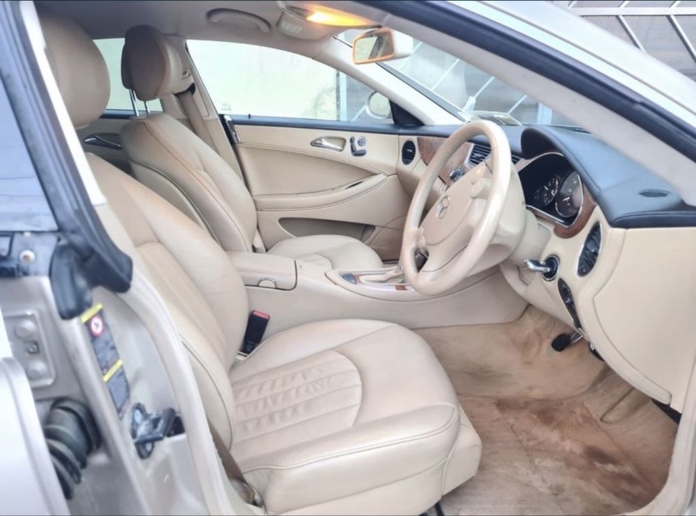 Салон шкіряний, бежевий салон мерседес mercedes cls w219