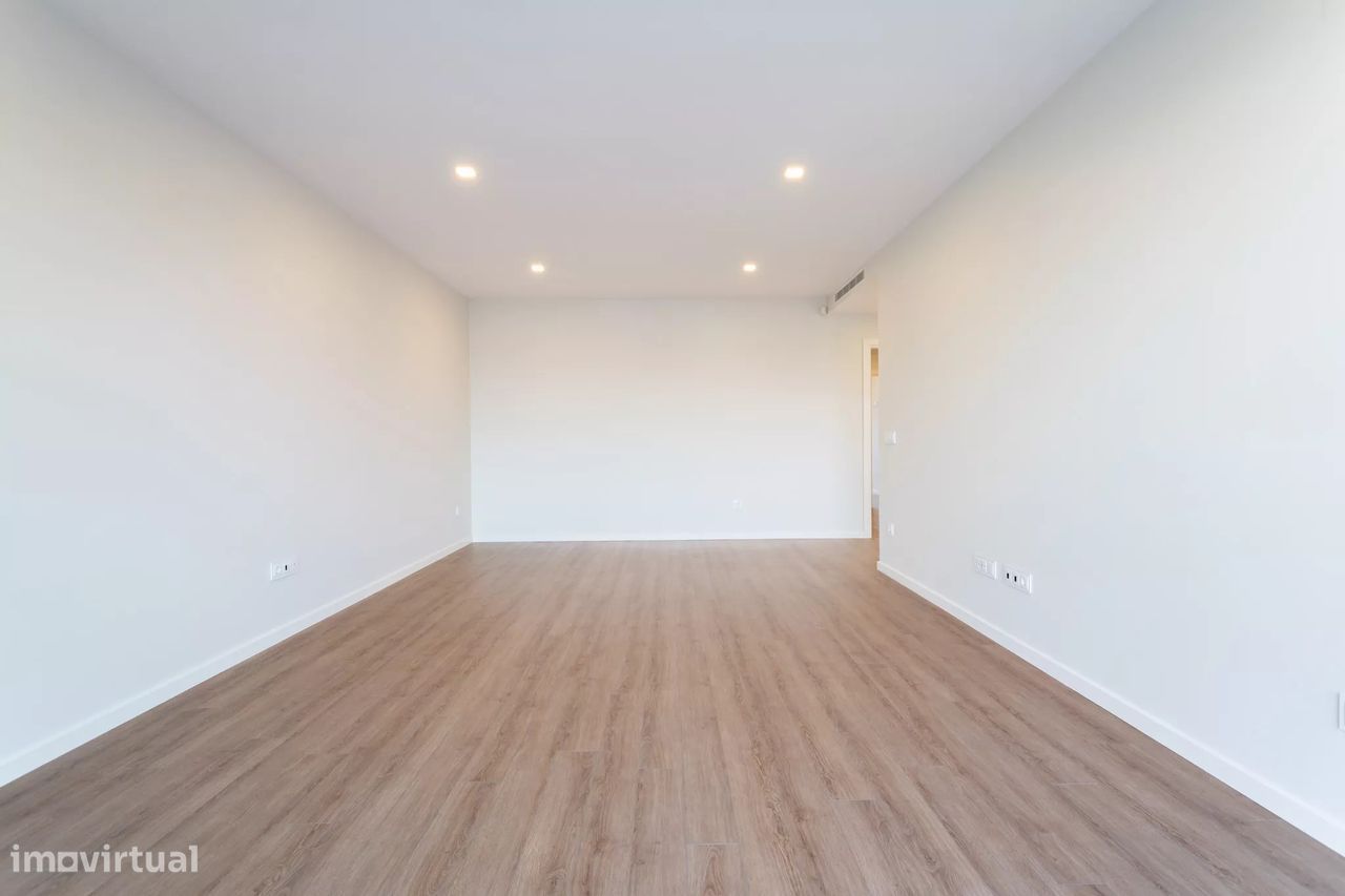 Apartamento T4 no Condomínio VILLA ROMÃO em Carnaxide