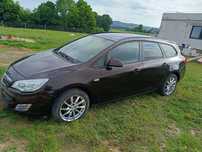 Astra J 1.7 CDTI 158 TYS Kilometrów 2012