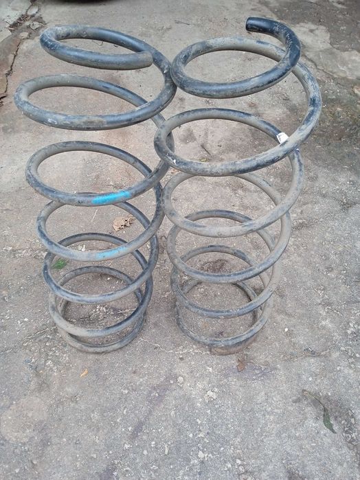 Колісні диски на Volvo 740 та пружини передньої стійки на Volvo 960