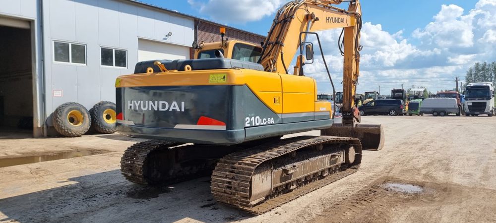 Продам гусеничный экскаватор Hyundai 210 LC 9