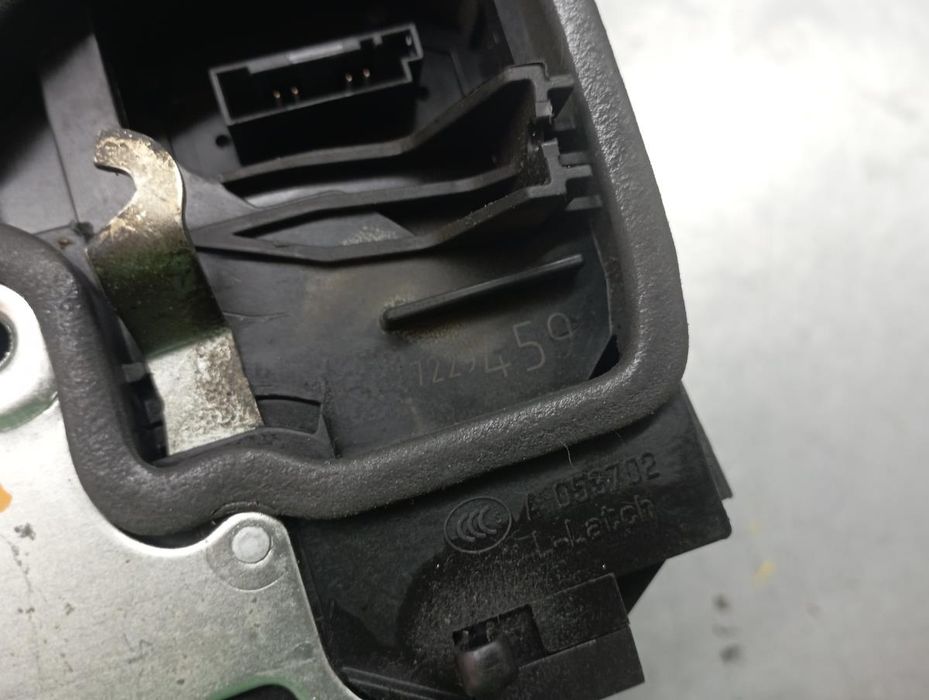 Fechadura / fecho porta trás esquerdo BMW 3 Touring (F31)