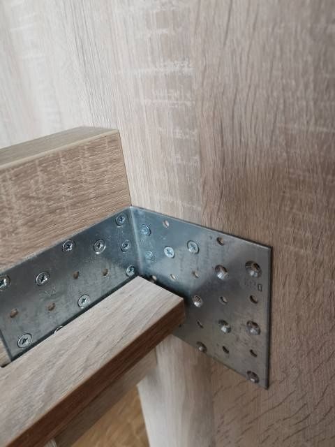 Łóżko 209cmx97cm rama plus stelaż i materac