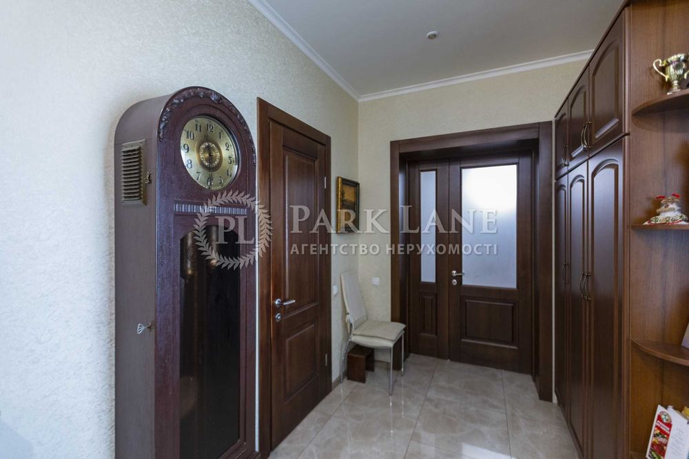 Продаю дом на Печерске по цене квартиры!