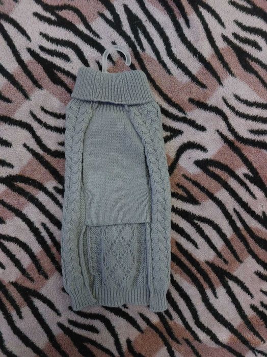 Sweterek ubranko dla pieska, nie używane