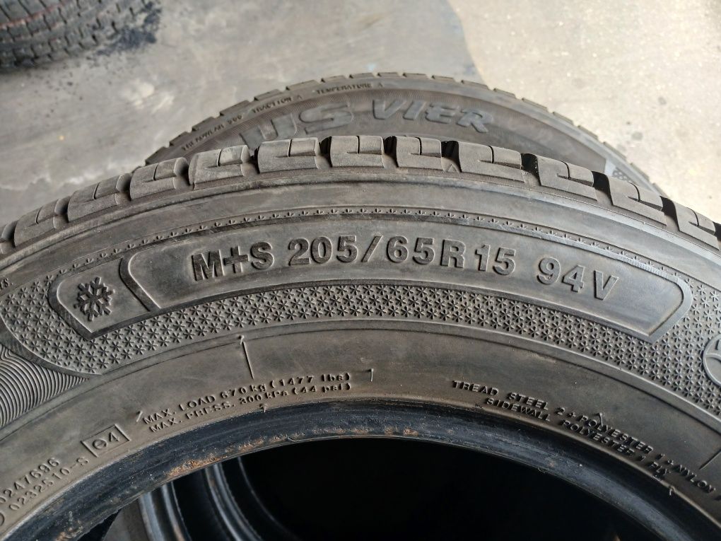 Резина 205 65 15 KUMHO состоянии новых цена за штуку