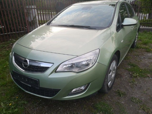 Opel Astra J IV* 1,6 benzyna* dobrze wyposażona*