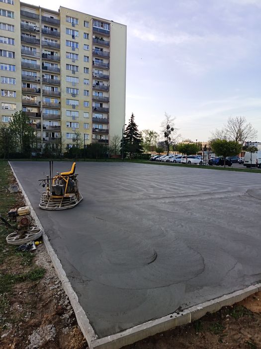 Posadzki Przemysłowe/Małe i Duże Metraże.  Wolne Terminy
