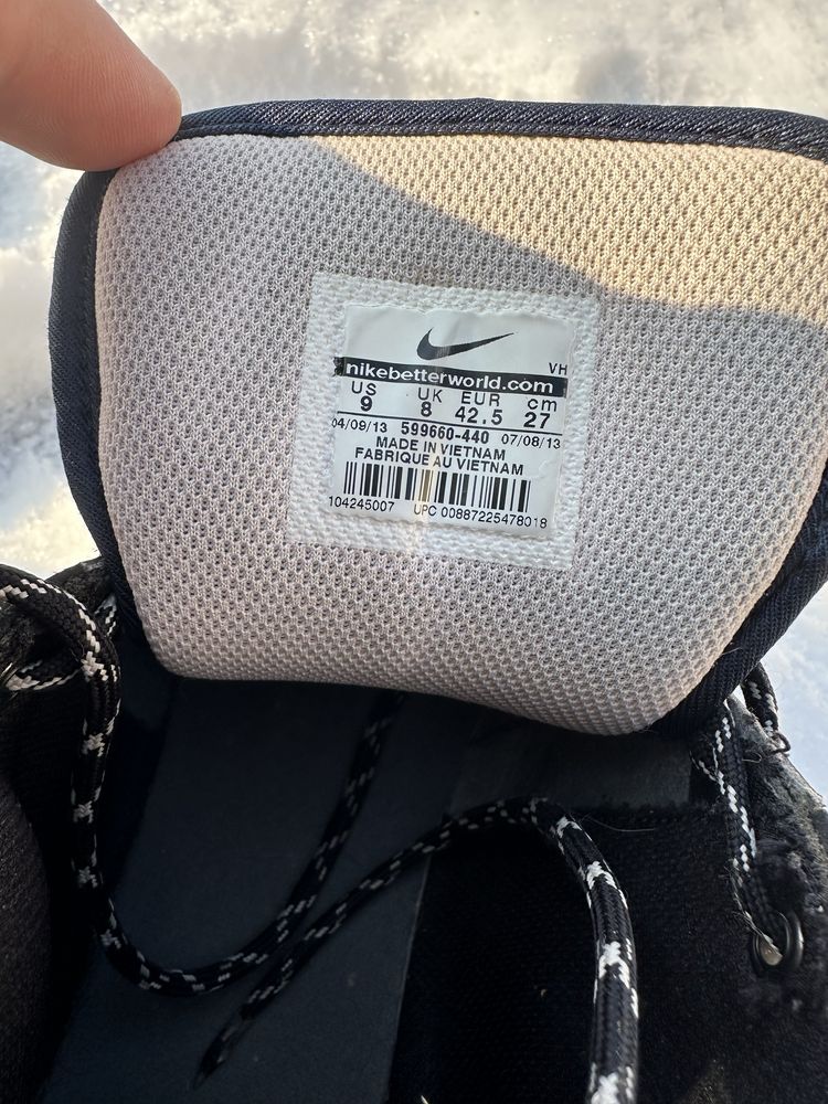 Ботинки Nike ACG Alder Mid (US 9, EUR 42.5)