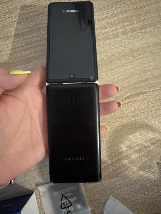 Telefon Maxcom mm835