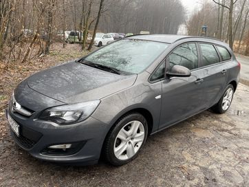 Opel Astra J Kombi 1.4T benzyna LPG