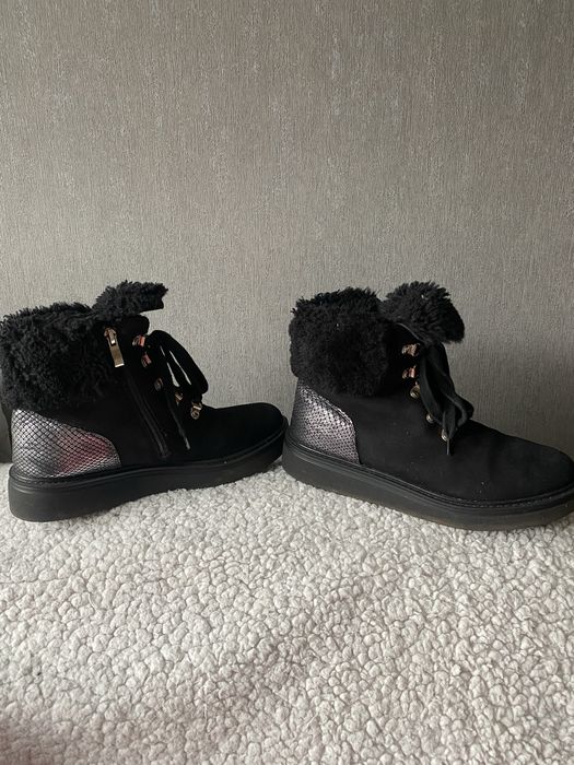 Жіночі зимові черевики 39 р.