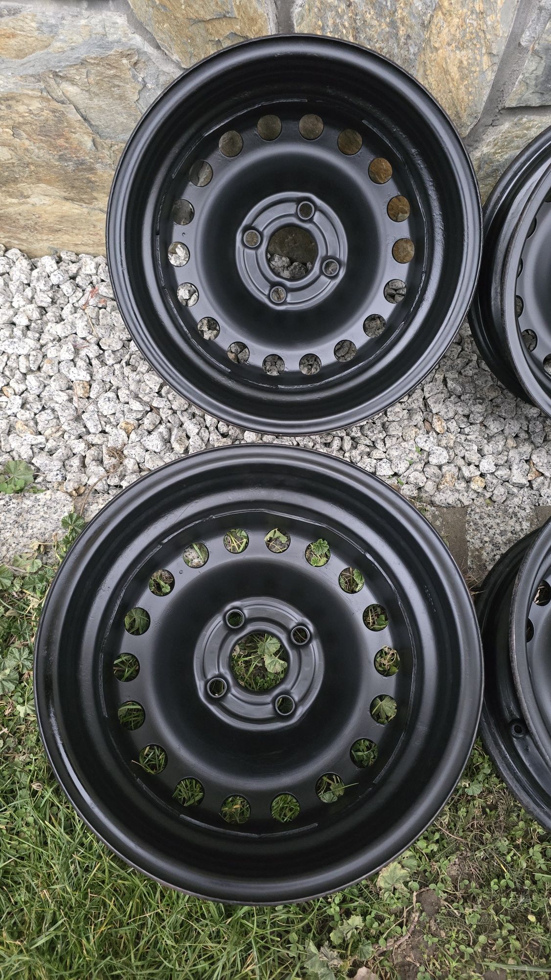 Felgi stalowe Volkswagen Skoda Seat 4x100 et35 5j r14