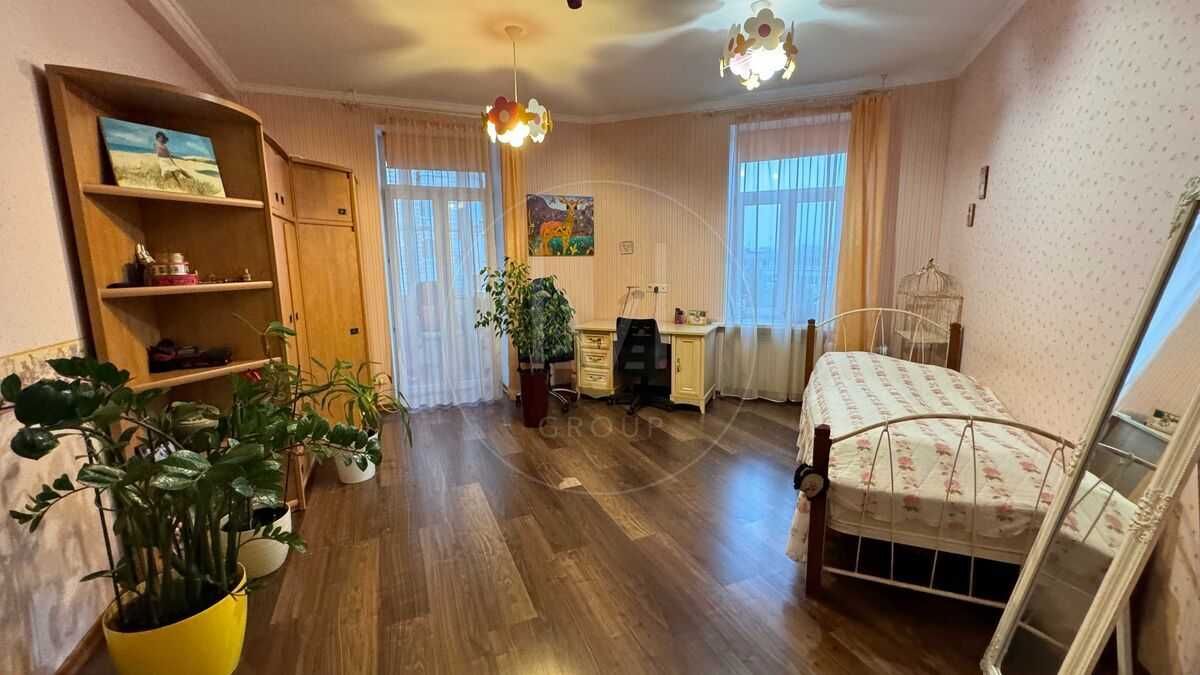 Продаж 3к 110м2 3 поверх Сирецька Куренівка Поділ