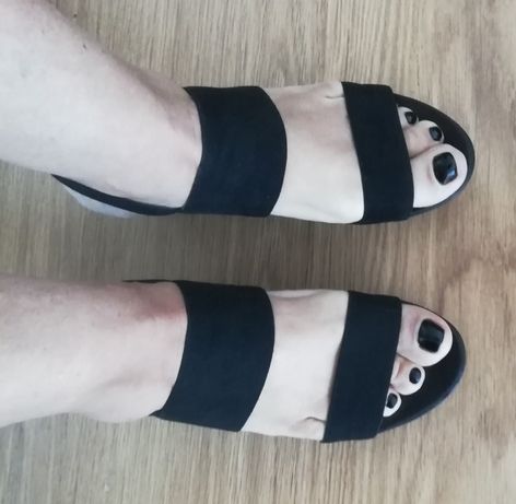 Sandálias pretas de cunha camurça sintética H&M