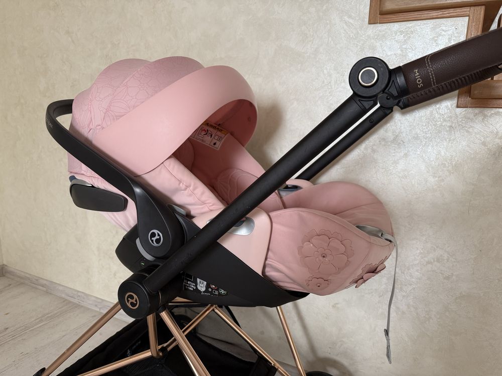 Cybex cloud z simply flowers pink сайбекс міос пріам