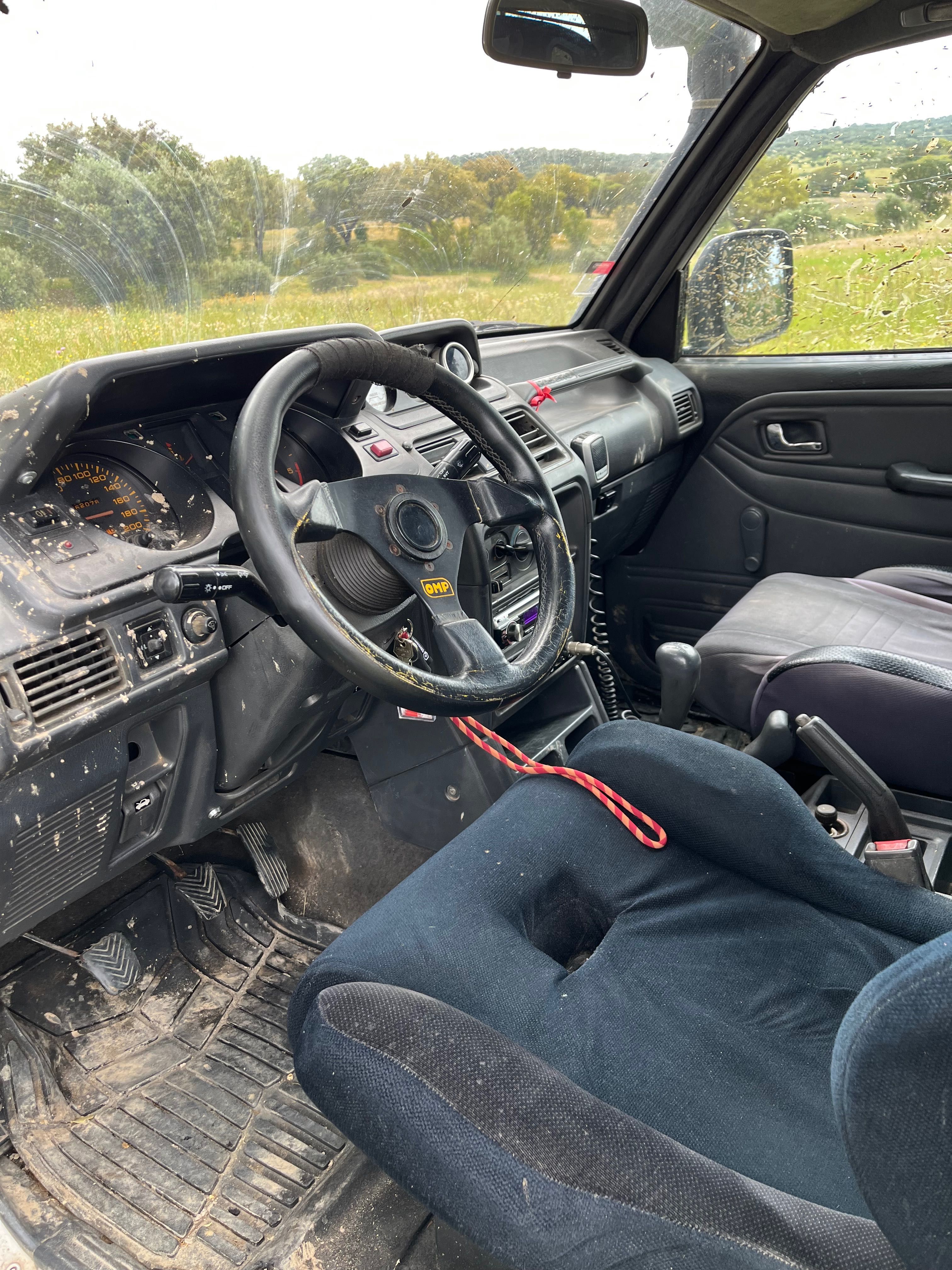 VENDO PAJERO 2.5 Em bom estado