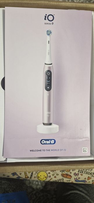 Електрична зубна щітка Oral B Io series 9
