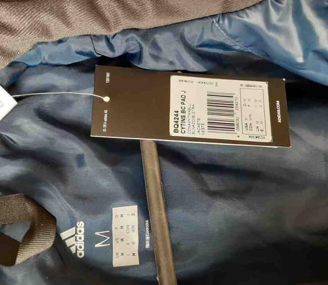 Куртка Adidas BQ4244