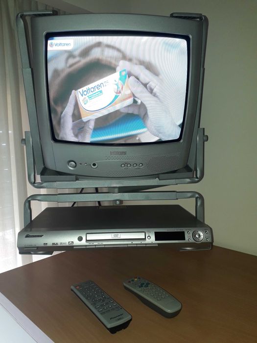 Conjunto TV Philips 15¨+ Leitor de DVD Pioneer + Suporte
