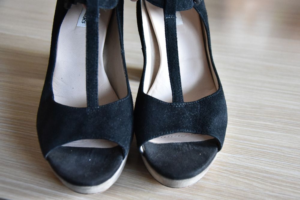 buty sandałki Clarks, rrozmiar 39, kolor czarno-beżowy/10/