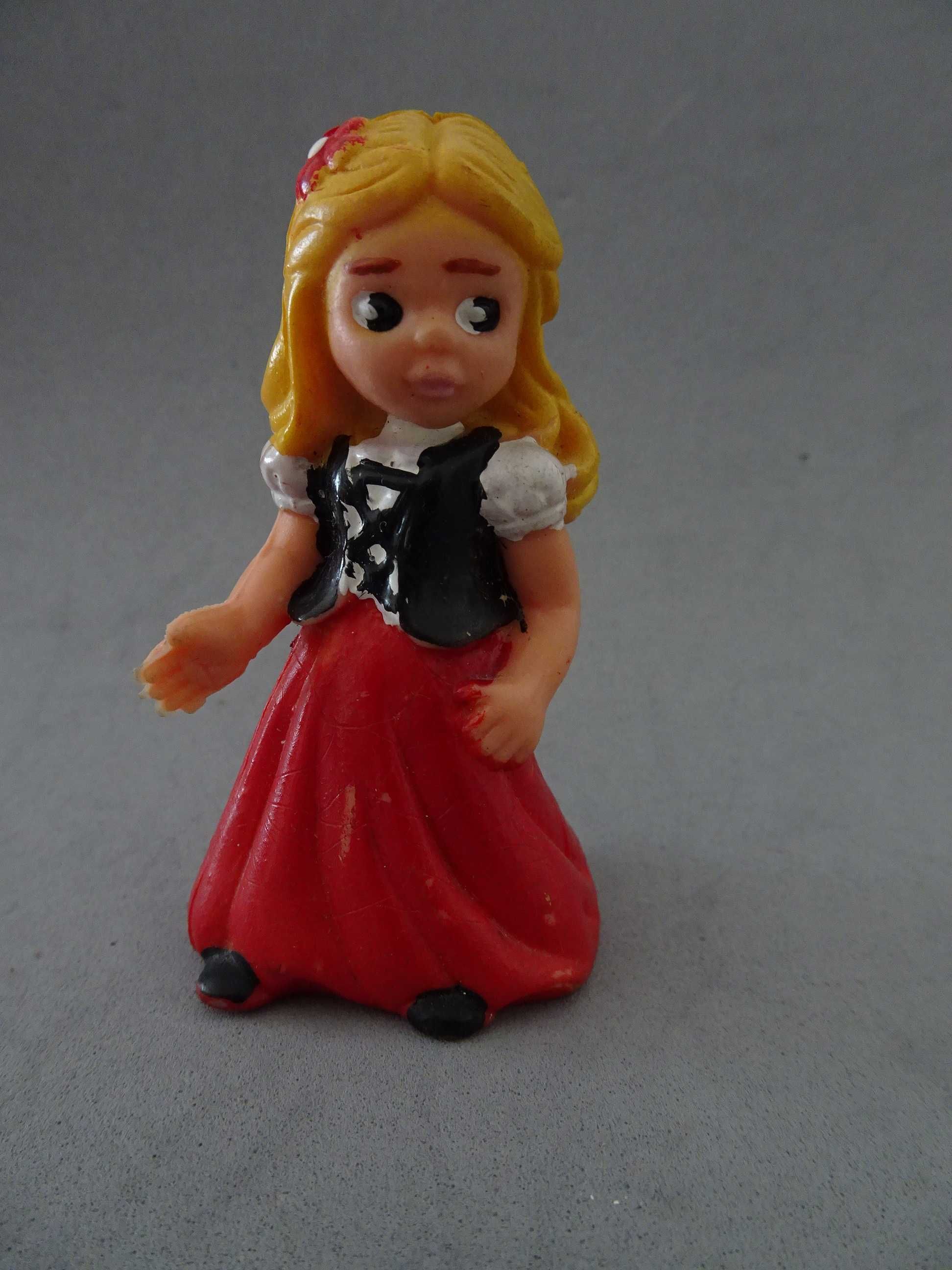 PVC coleção Capucinho Vermelho