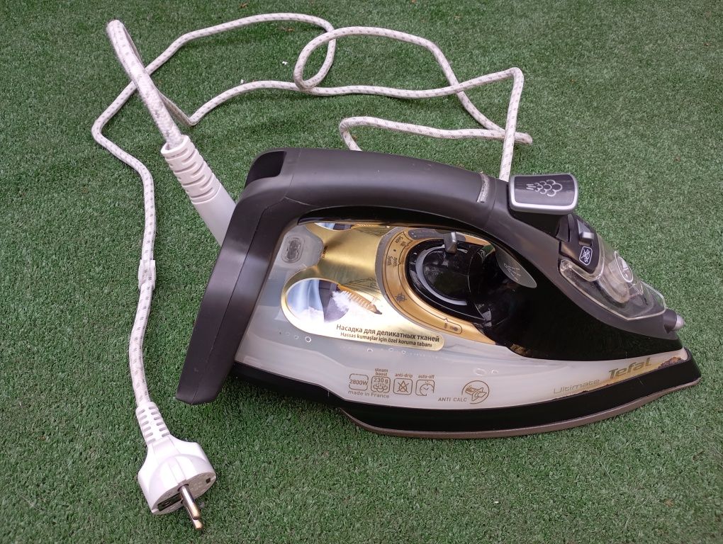 Żelazko TEFAL Ultimate ANTI-CALC FV9747 Moc 2800W