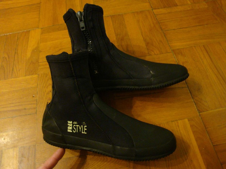 Гидроботы FREE STYLE , размер 42,5-43 ( по стельке 27-27, 5 см )