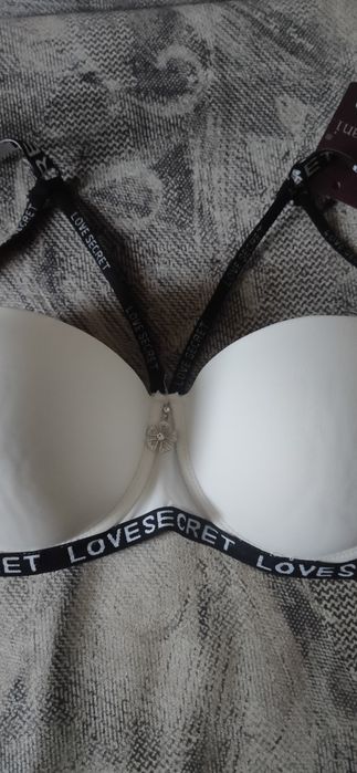 Белый бюсгалтер 85С