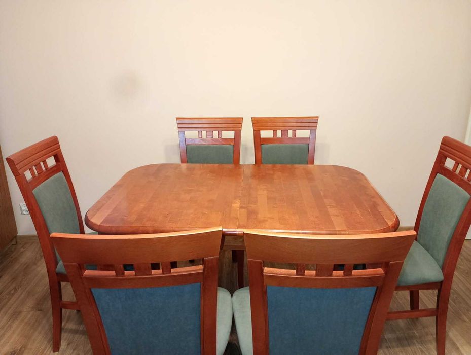 Sprzedam stół drewniany + 6 krzeseł