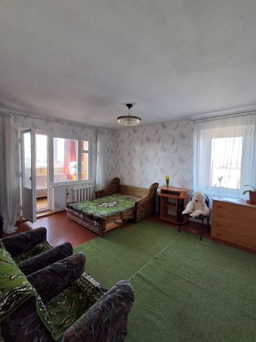 Вилика однокімнатна квартира быля парку, підходить під Е-Відновлення