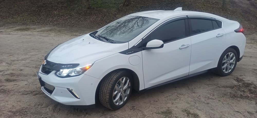 Шевроле вольт 2 Premier 2018