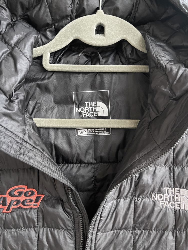 Курктка мужская The North Face Thermoball