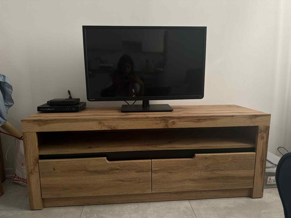 Szafka rtv 138 cm szeroka
