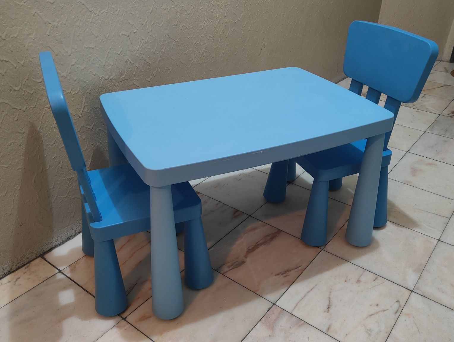 Conjunto mesa e cadeiras Mammut IKEA Azul