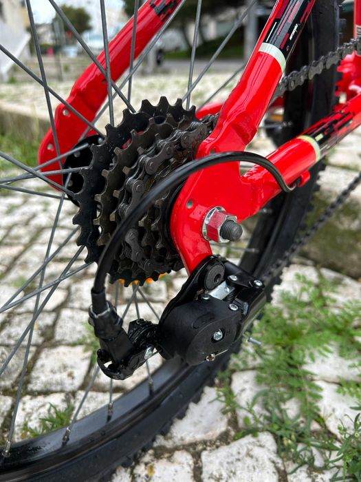 Bicicleta 6 aos 9 anos (120 m a 135 m) - ROCKRIDER ST900 20'