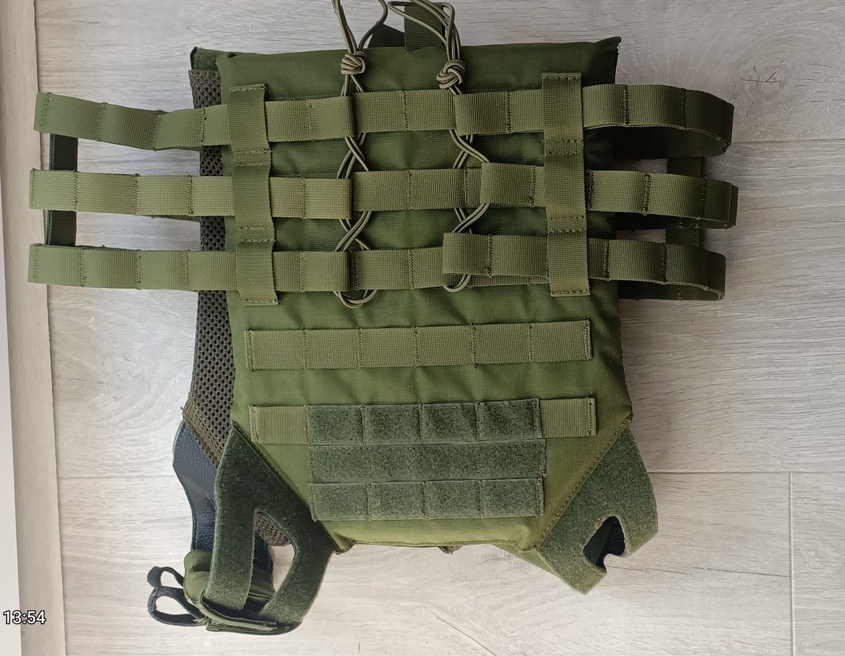 Nowa kamizelka plate carrier.