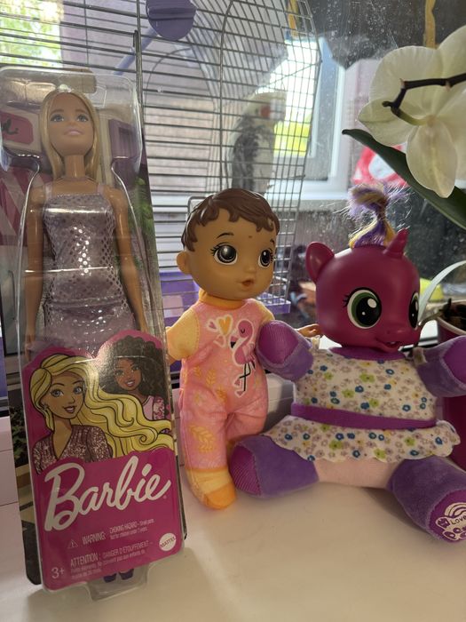 Іграшки для дівчинки: лялька поні