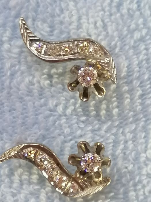 Бриллиантовые серьги запятые времен СССР