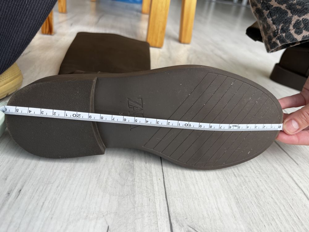 Сапоги Zara.Взуття Zara