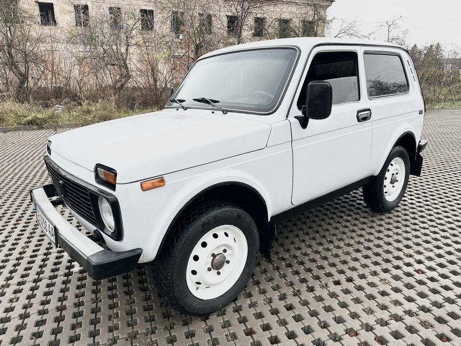 Нива 21213  ( 4*4 )