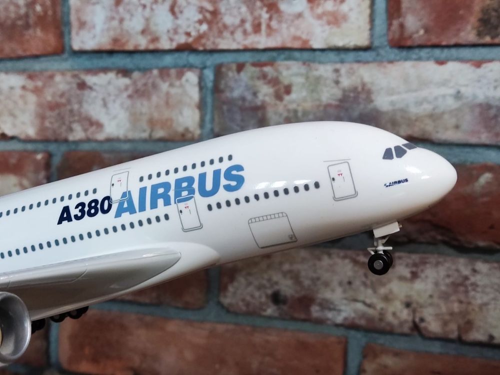 Airbus model A380 skala 1:200