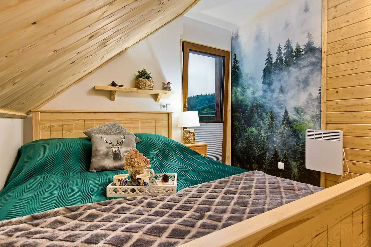 Domek w górach z jacuzzi na Wyłączność Beskid  plac zabaw
