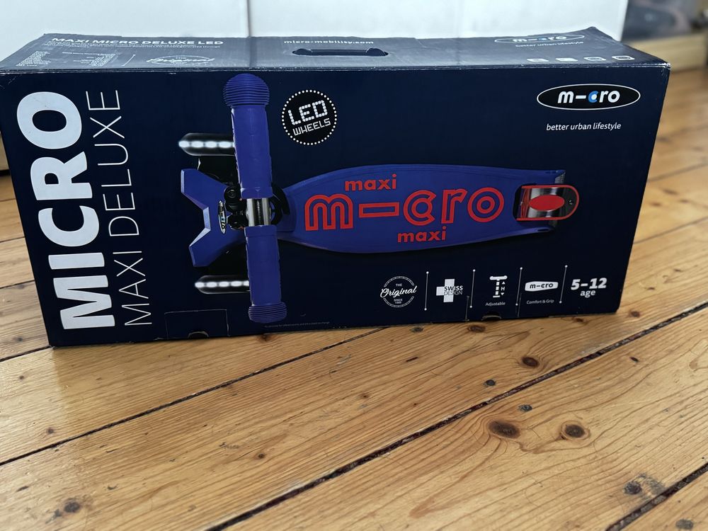 MAXI MICRO LED wheels hulajnoga dla dziecka