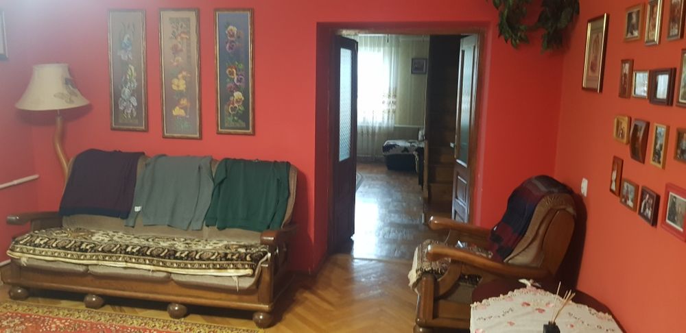 Квартира будинок в Лукові