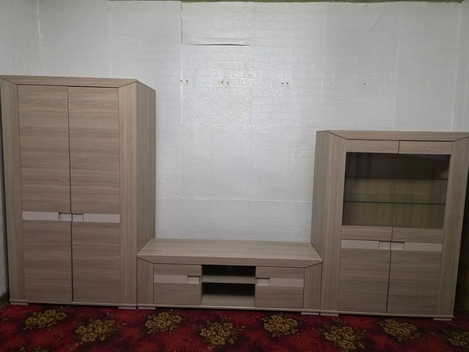 Meblościanka komoda zestaw meble pokojowe szafa RTV witryna transport